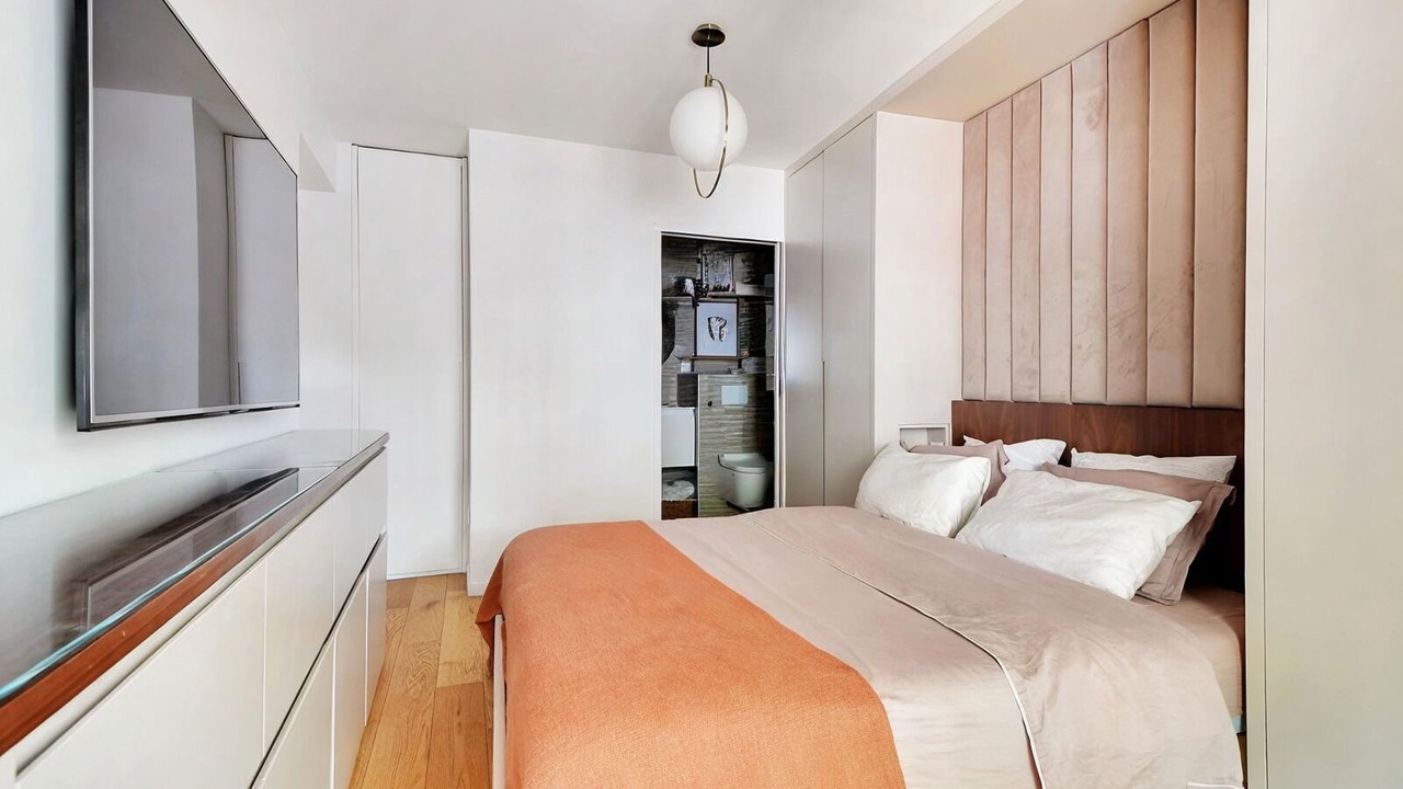 Photo of Bedroom in Clichy