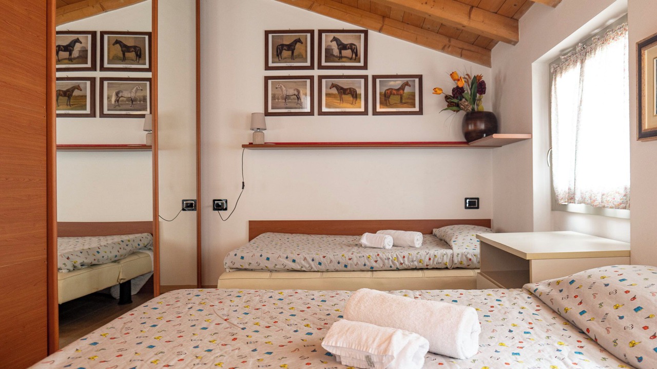 Photo of Bedroom in Plassi