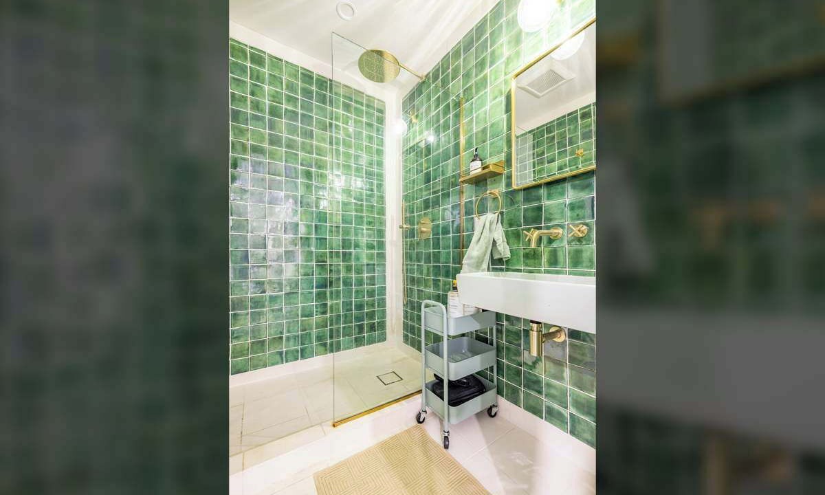 Photo of Bathroom in Greenpoint