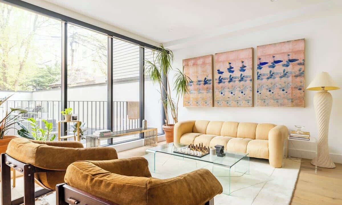 Photo of Livingroom in Greenpoint