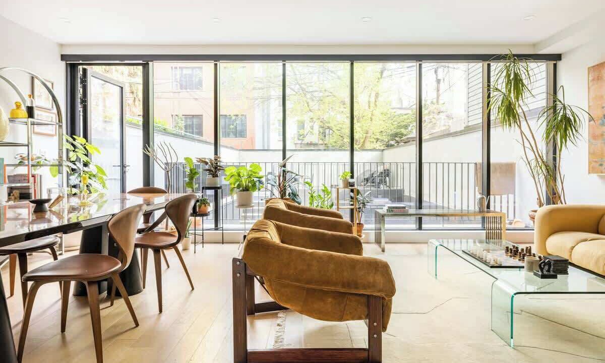 Photo of Livingroom in Greenpoint