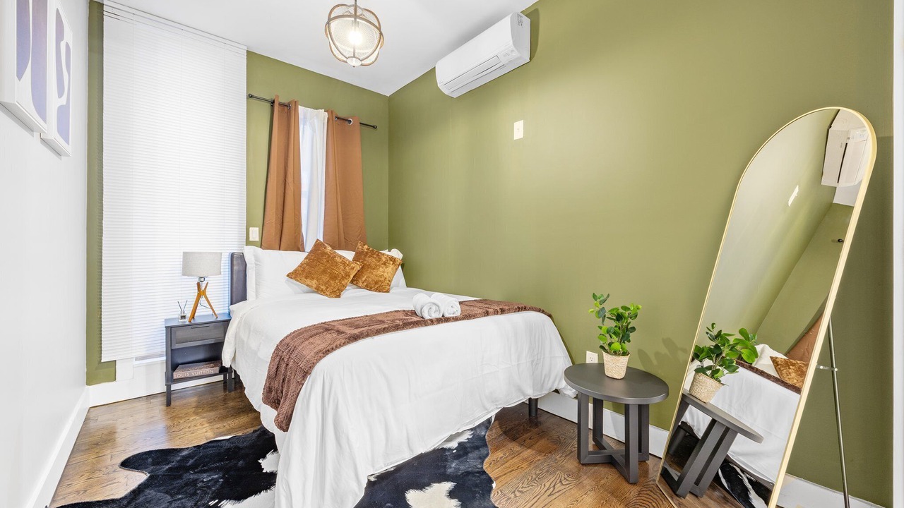 Photo of Bedroom in Williamsburg