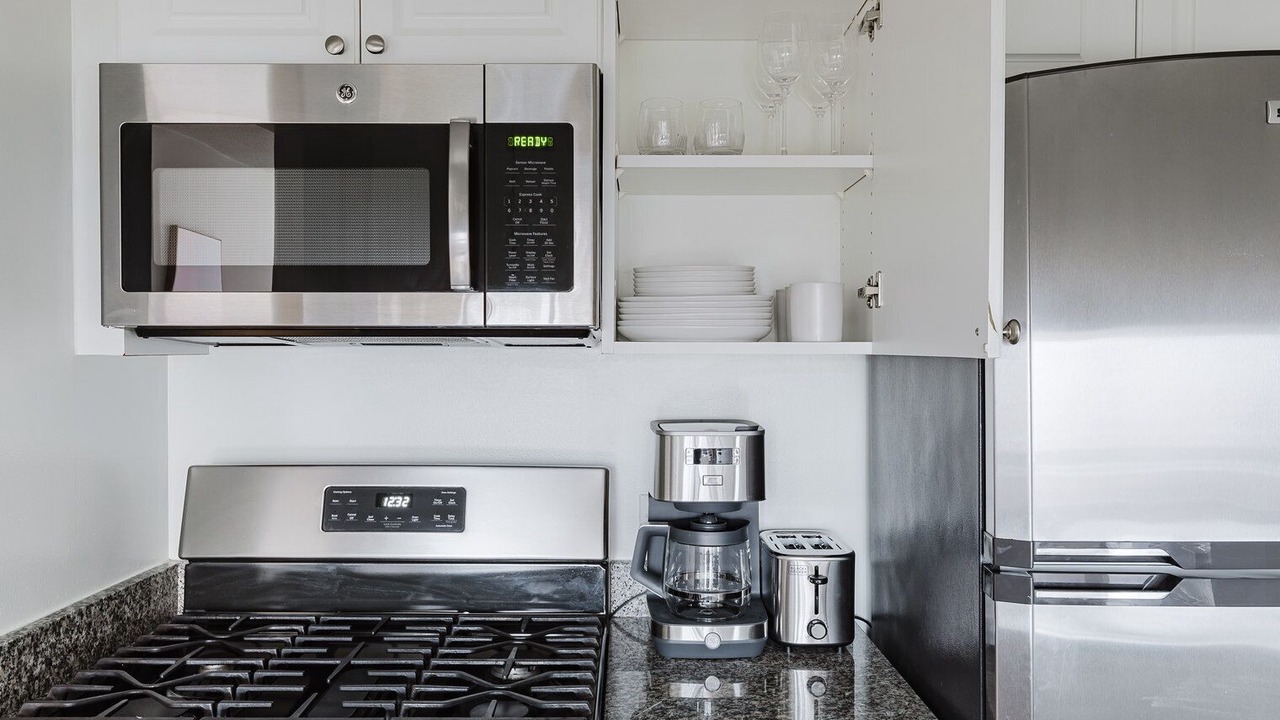 Photo of Kitchen in Tudor City