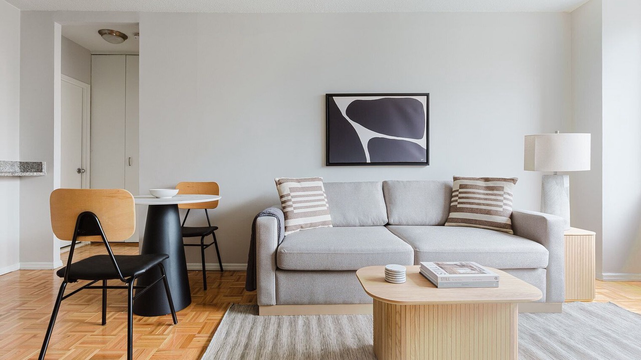 Photo of Livingroom in Tudor City