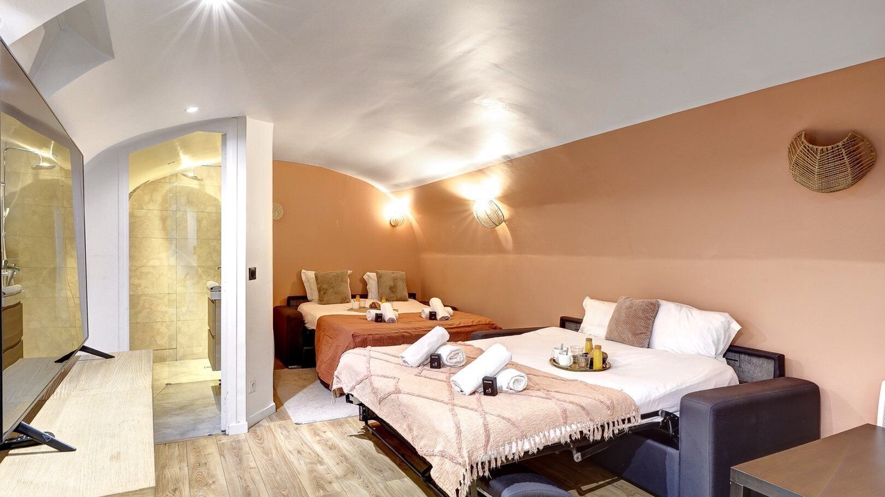 Photo of Bedroom in Porte-Saint-Martin