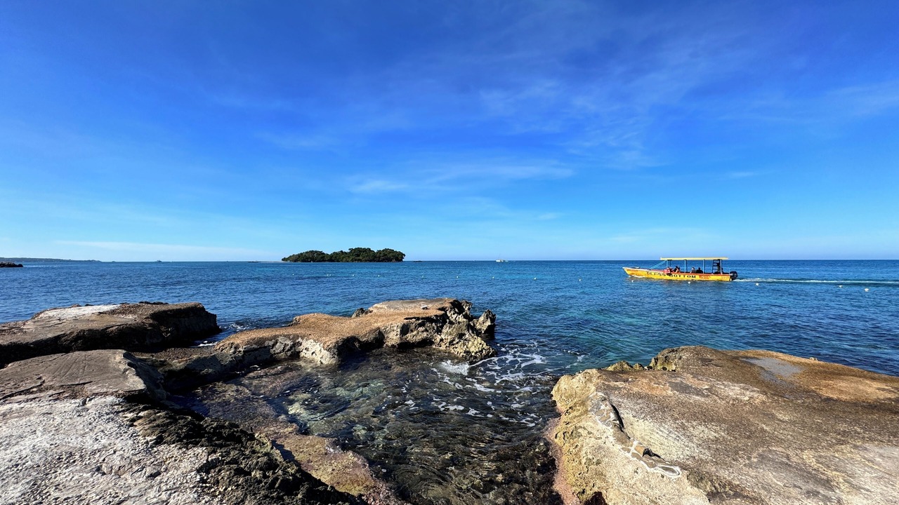 Photo of Others in Orange Bay