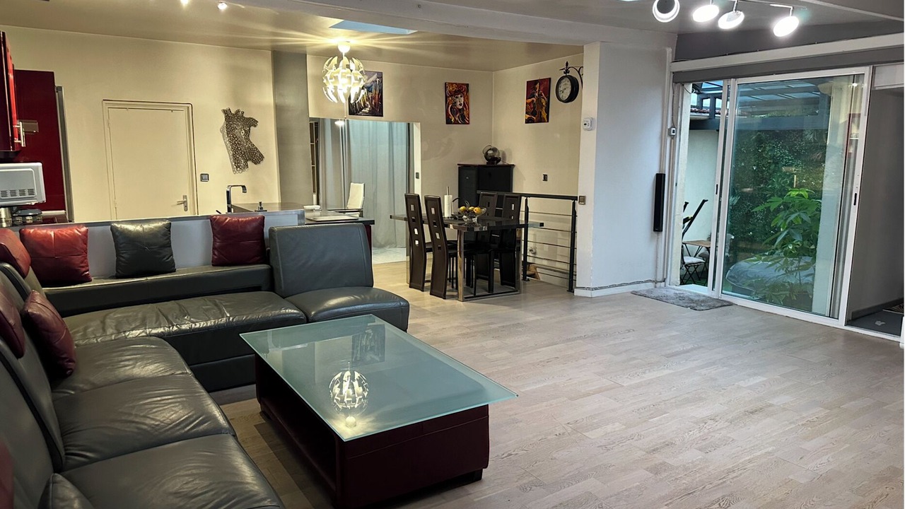 Photo of Livingroom in Livry-Gargan