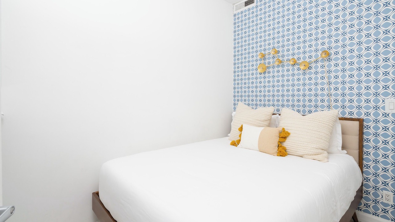 Photo of Bedroom in Midtown East
