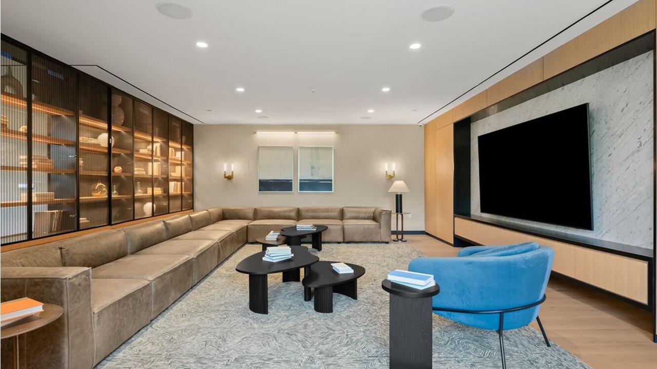 Photo of Livingroom in Bath Beach