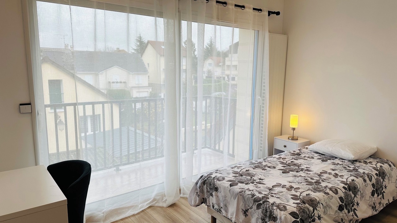 Photo of Bedroom in Antony