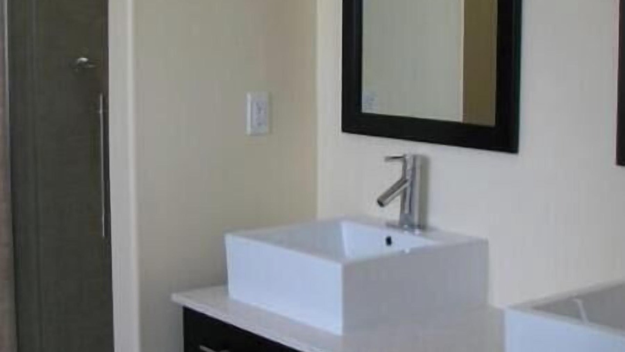 Photo of Bathroom in Green Turtle Cay