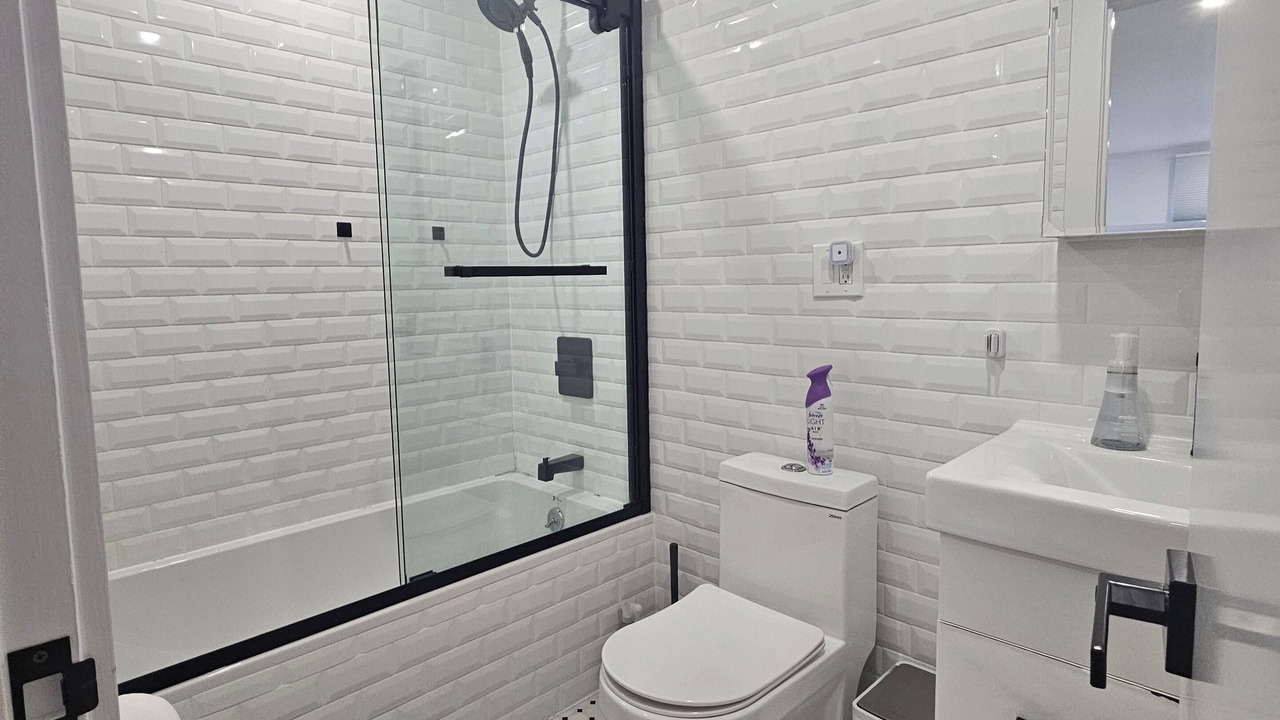 Photo of Bathroom in East Harlem