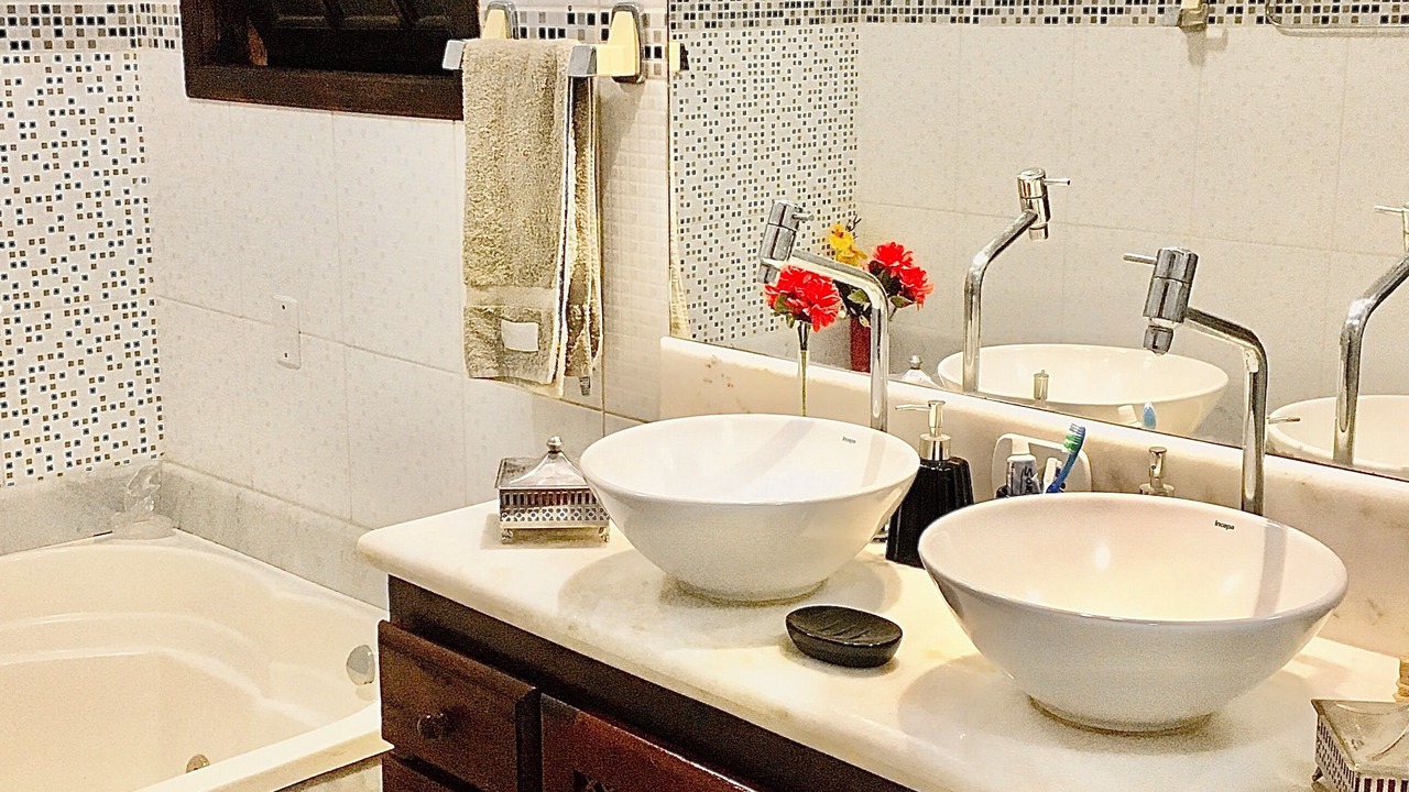 Photo of Bathroom in Cabore