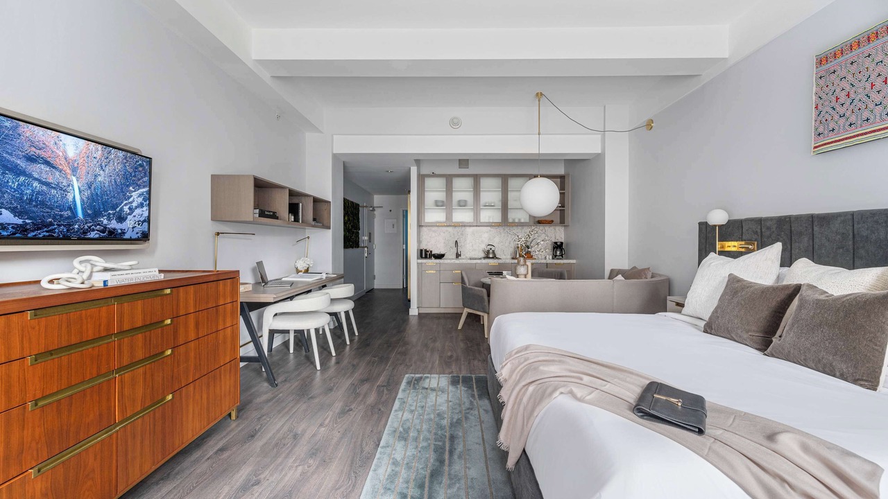 Photo of Bedroom in Financial District