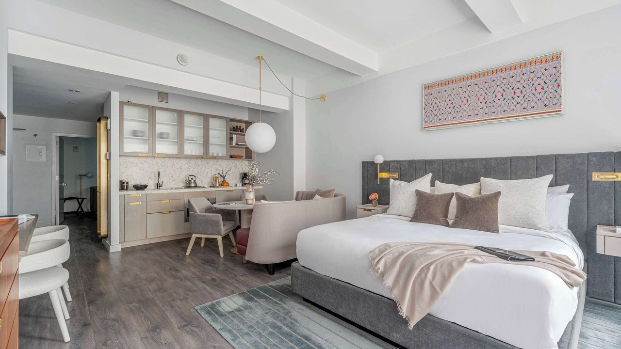 Photo of Bedroom in Financial District