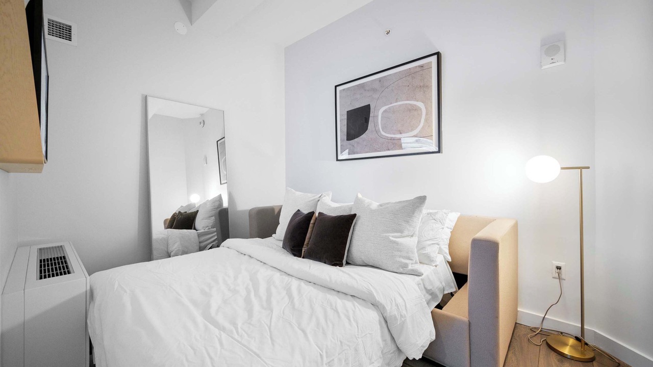 Photo of Bedroom in Financial District