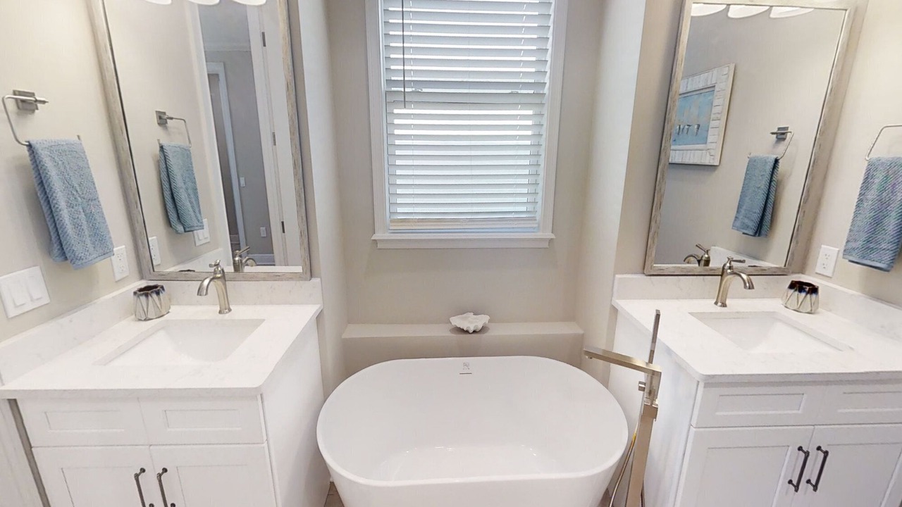 Photo of Bathroom in Treasure Cay
