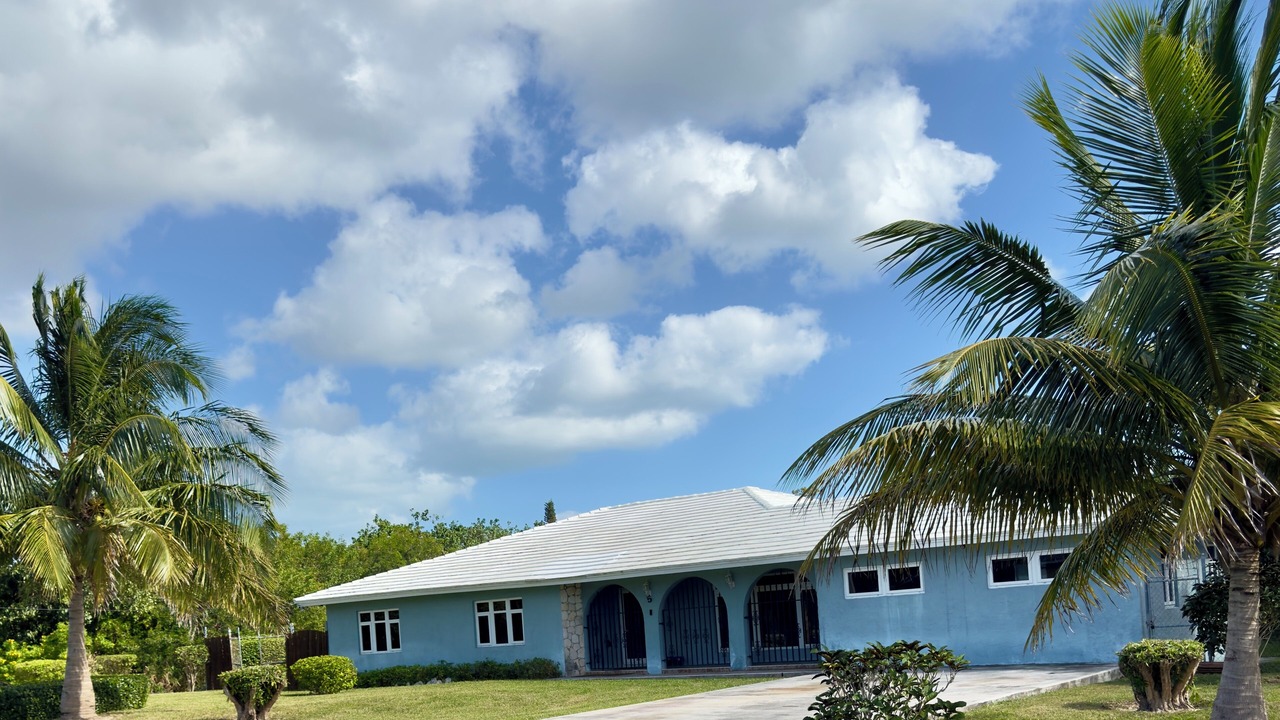 Photo of Outdoor in Bahamia West