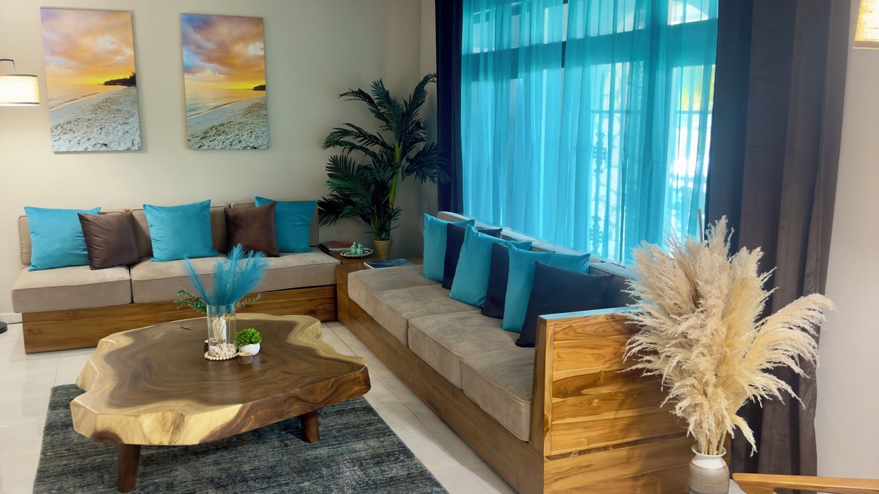 Photo of Livingroom in Bahamia West