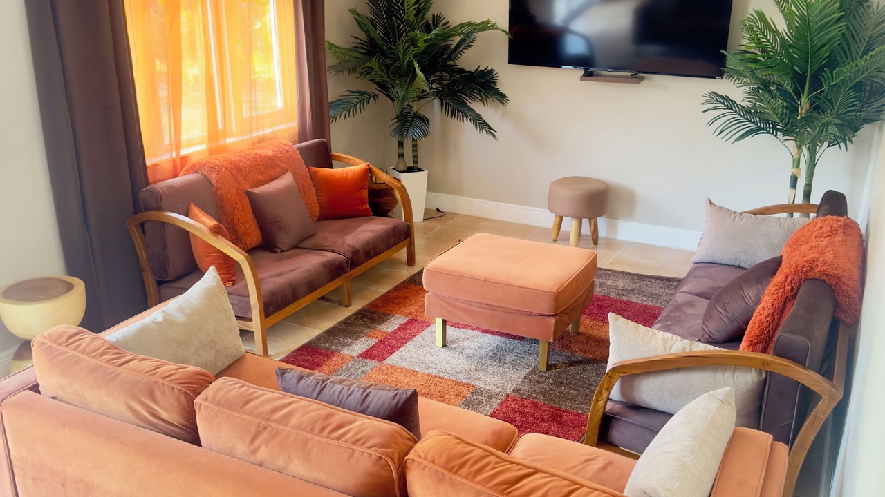 Photo of Livingroom in Bahamia West