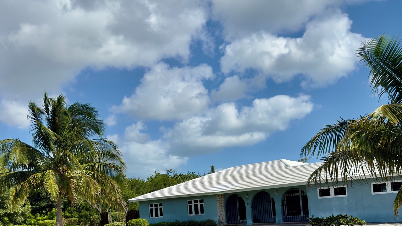 Photo of Outdoor in Bahamia West