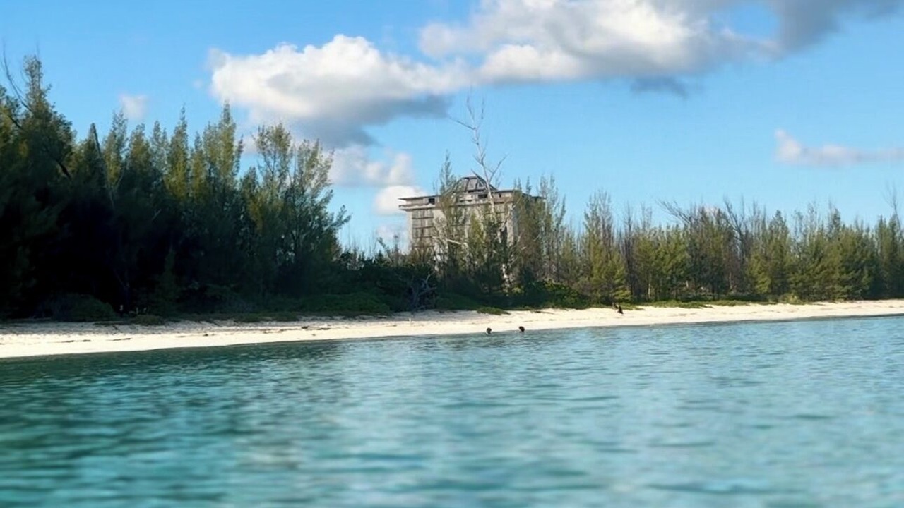 Photo of Others in Bahamia West
