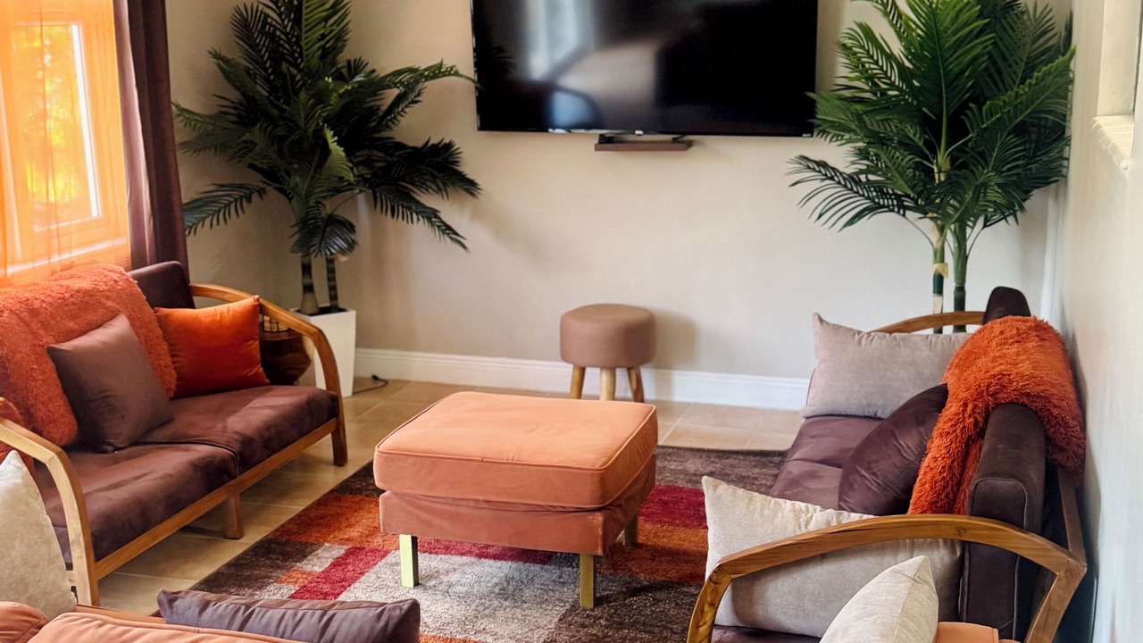 Photo of Livingroom in Bahamia West