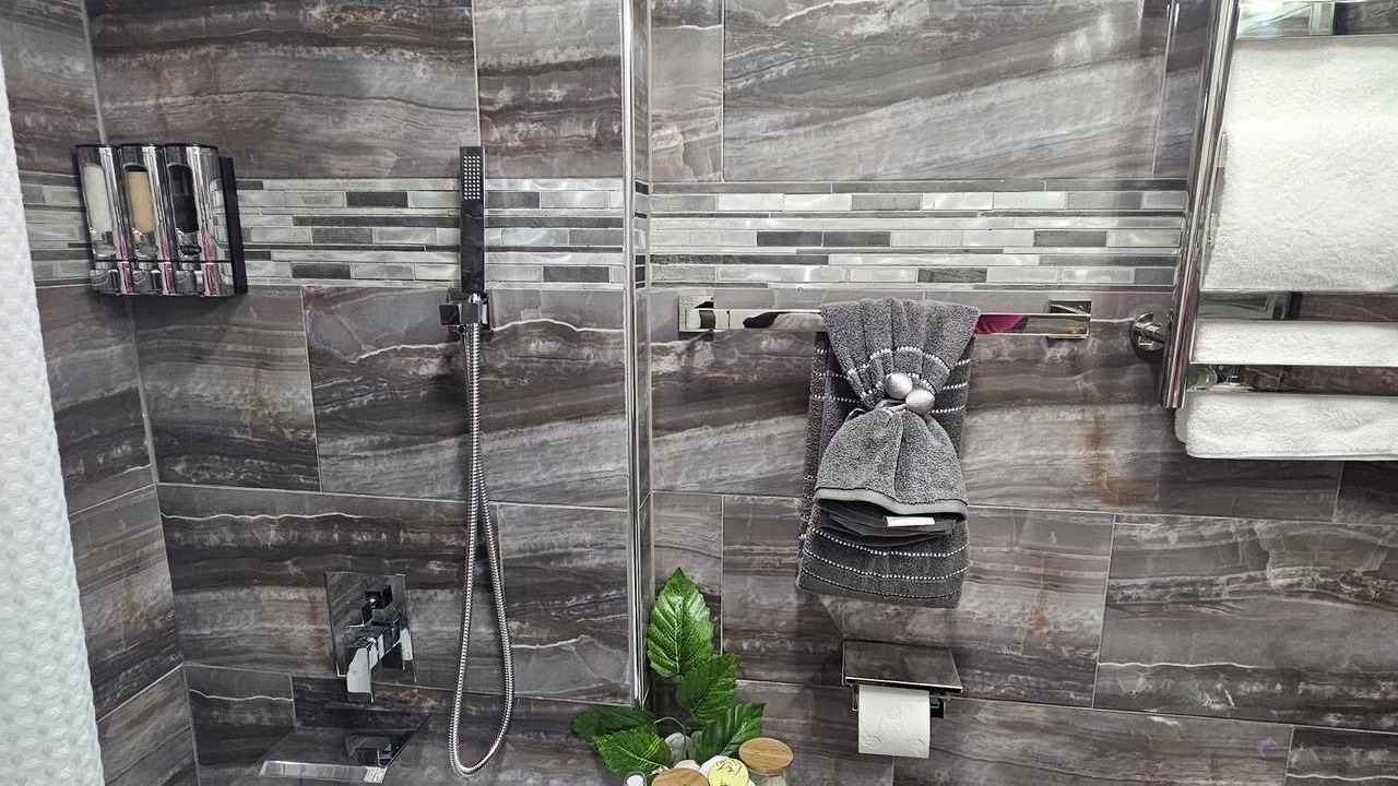 Photo of Bathroom in Canarsie