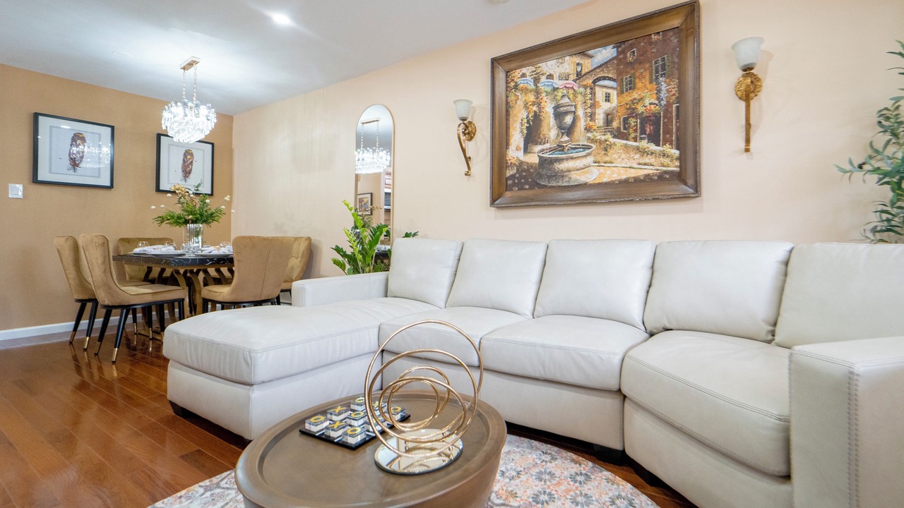Photo of Livingroom in Canarsie