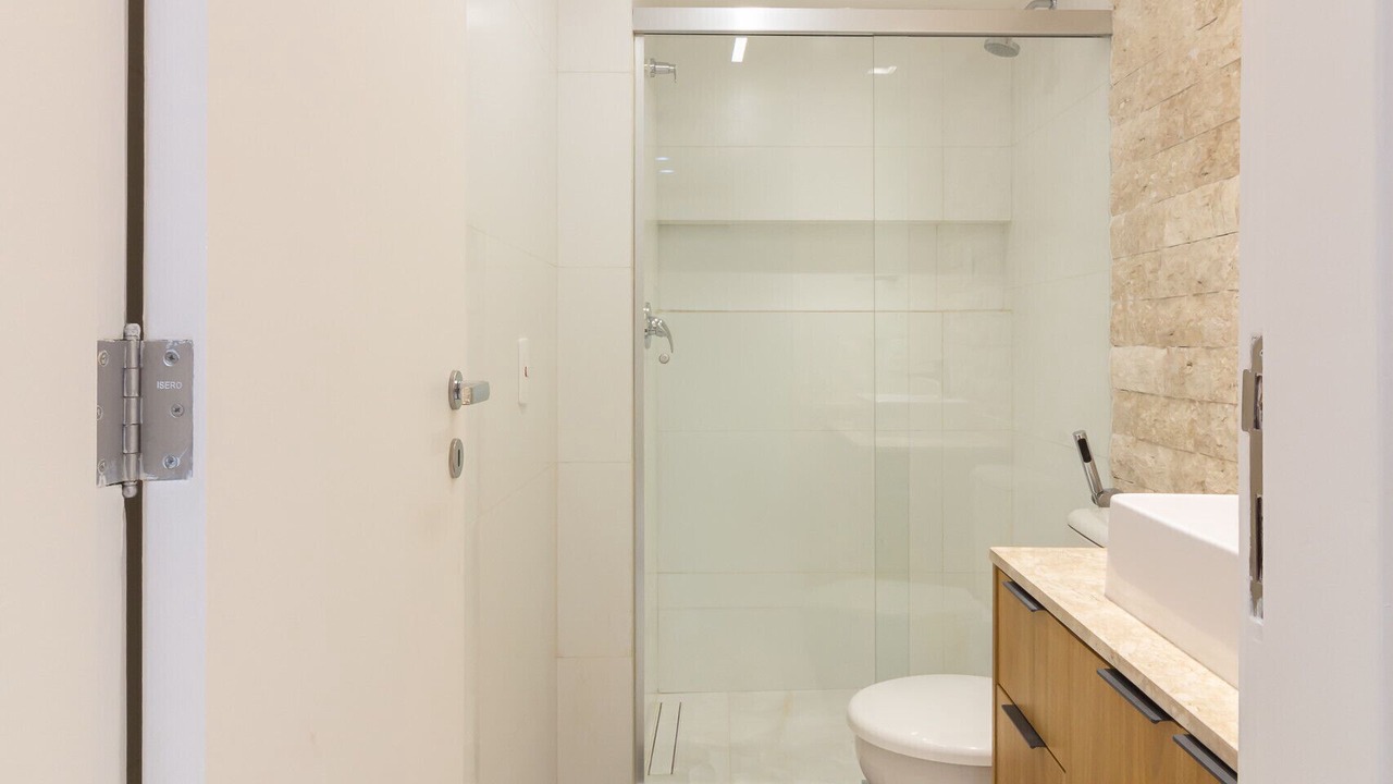 Photo of Bathroom in Leblon