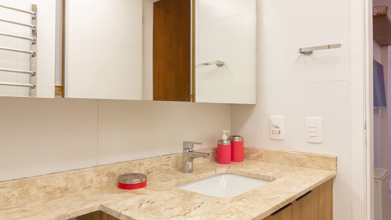 Photo of Bathroom in Leblon