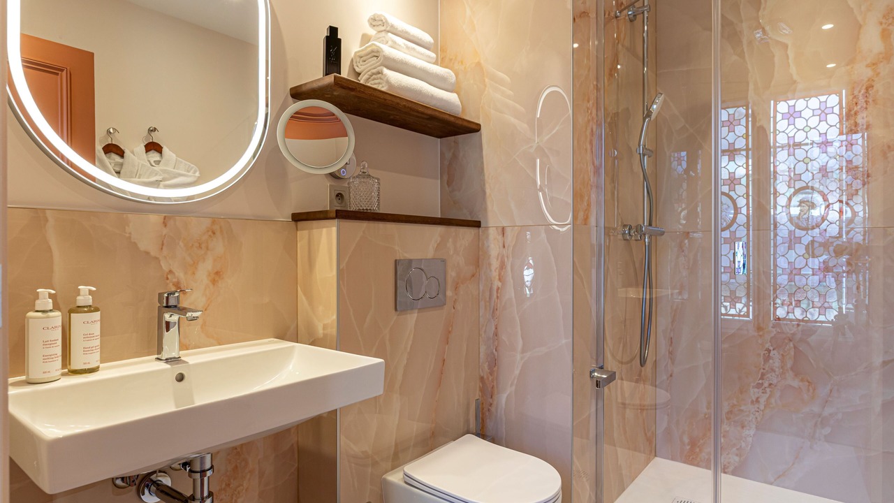 Photo of Bathroom in Quartier de Rochechouart