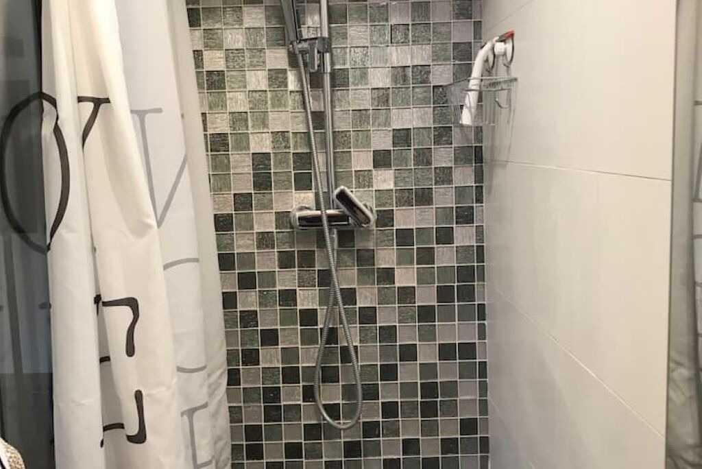 Photo of Bathroom in Quartier de la Goutte-d'Or