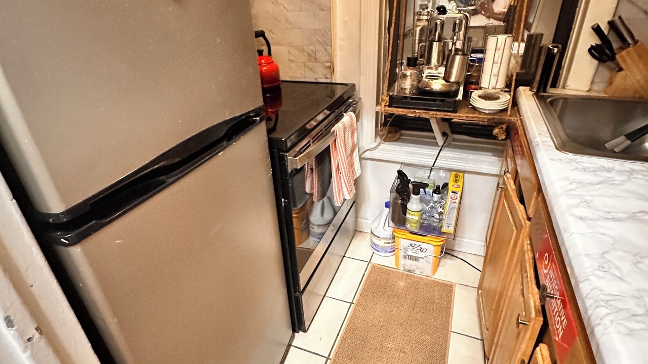 Photo of Kitchen in Tudor City