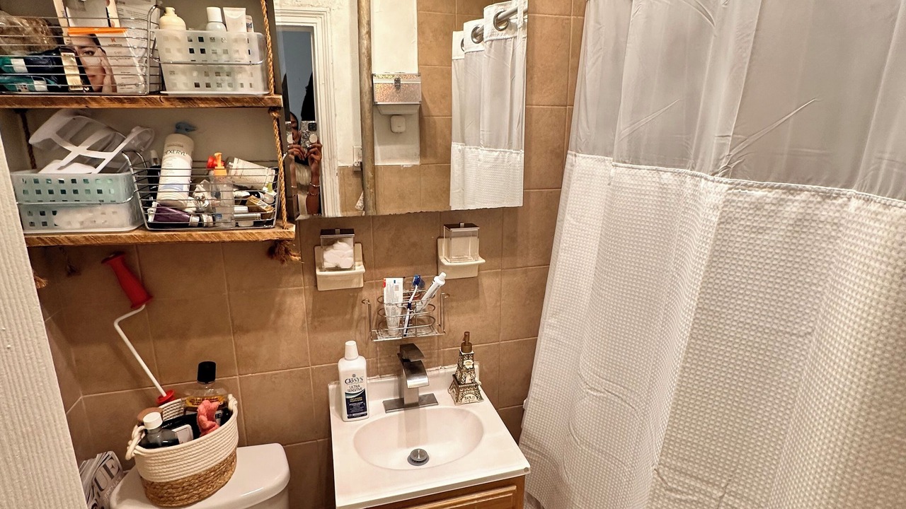 Photo of Bathroom in Tudor City