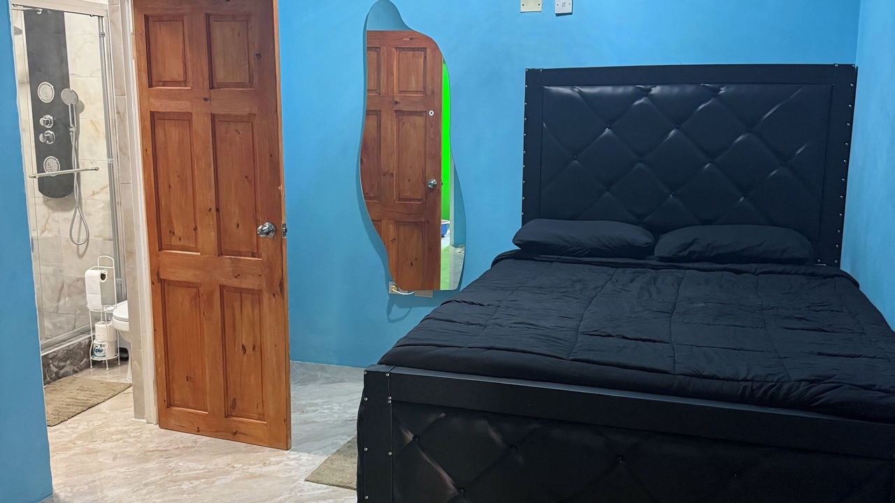 Photo of Bedroom in Eastwood Park