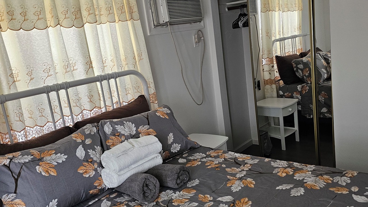 Photo of Bedroom in East New York