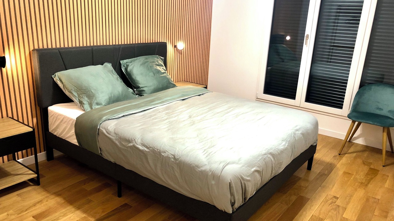 Photo of Bedroom in Le Plessis-Robinson
