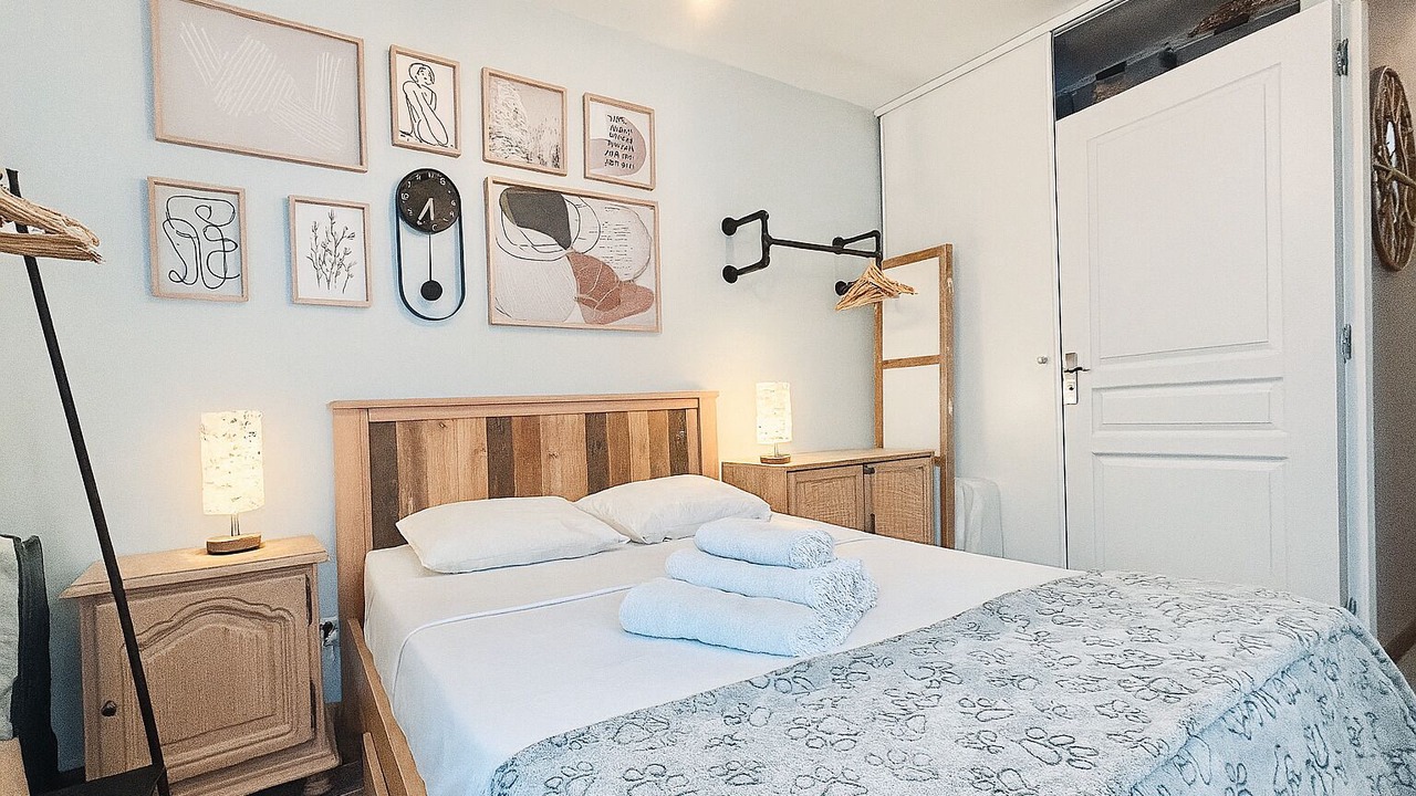 Photo of Bedroom in Le Plessis-Robinson