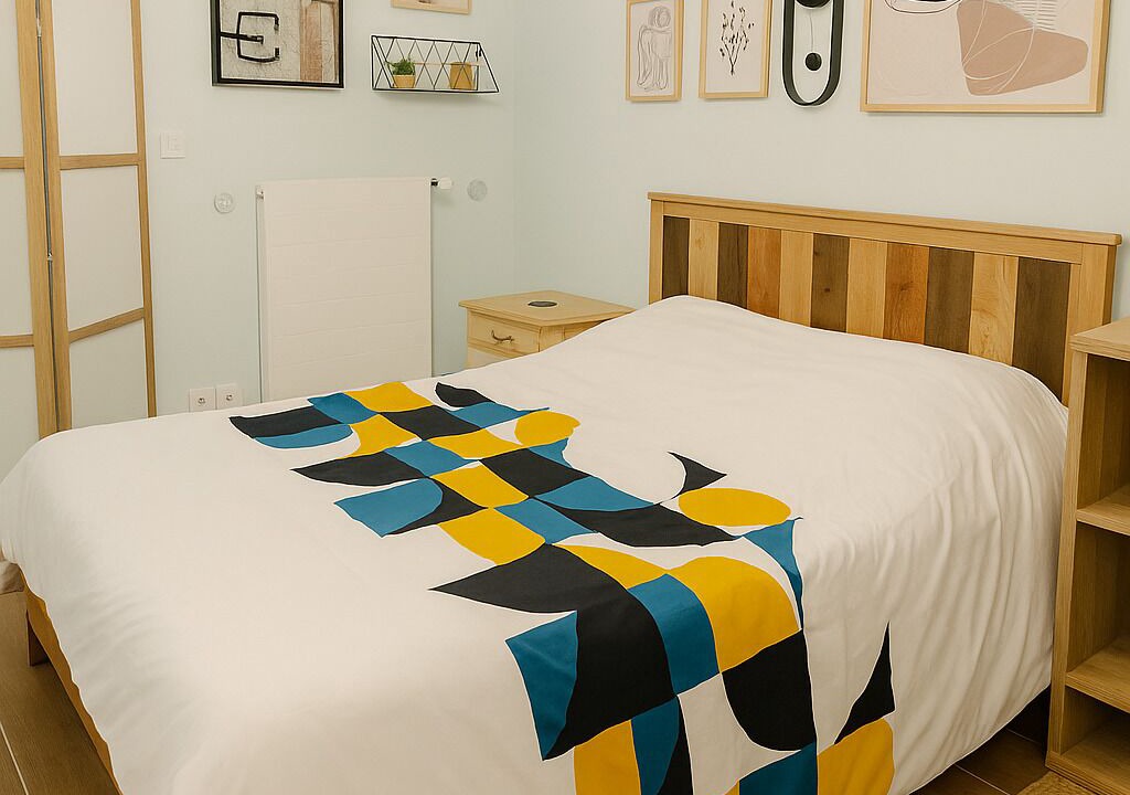 Photo of Bedroom in Le Plessis-Robinson
