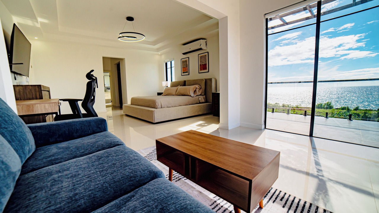 Photo of Livingroom in Belmont