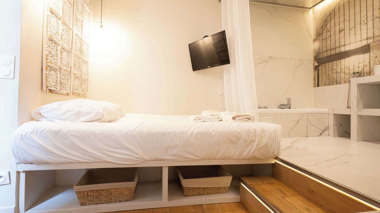 Photo of Bedroom in Quartier de la Goutte-d'Or