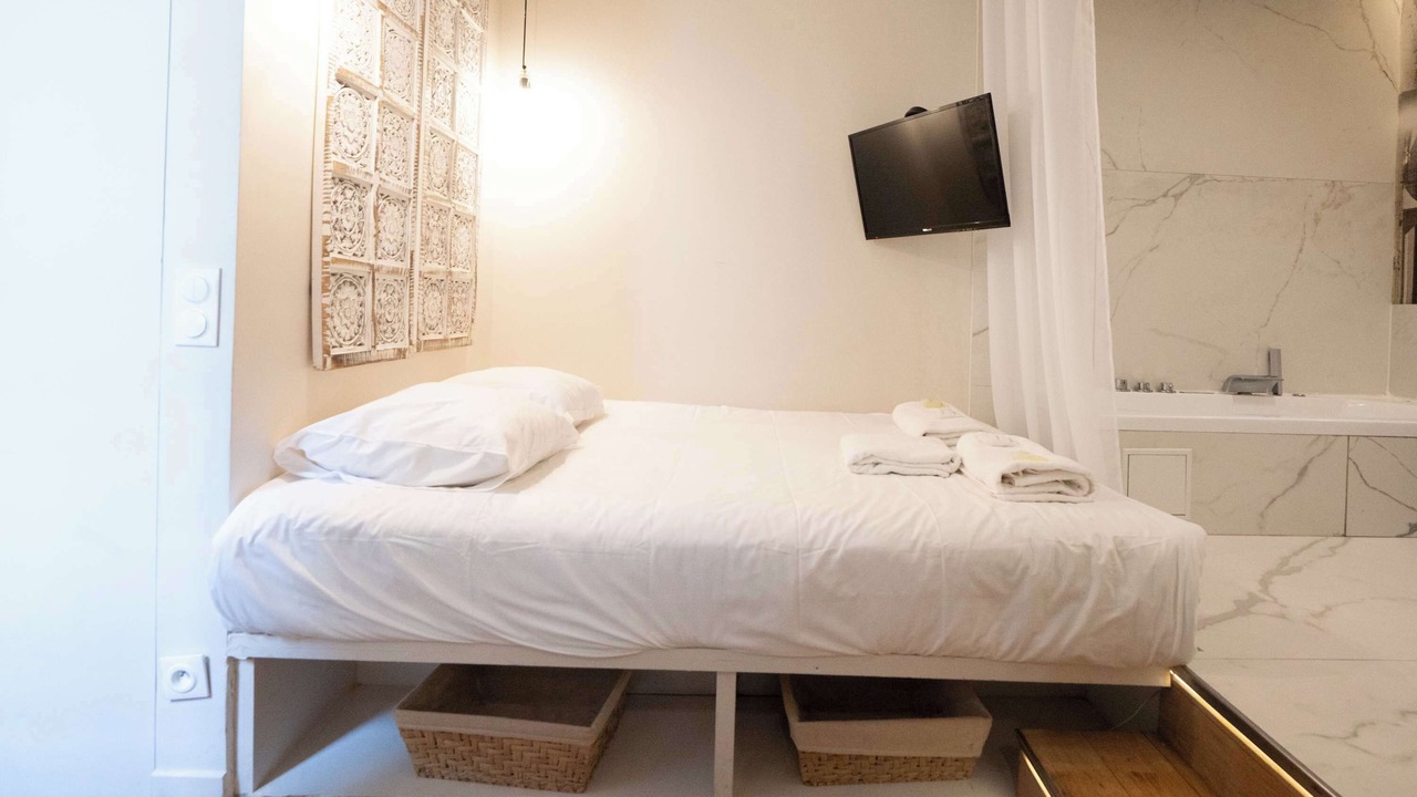 Photo of Bedroom in Quartier de la Goutte-d'Or