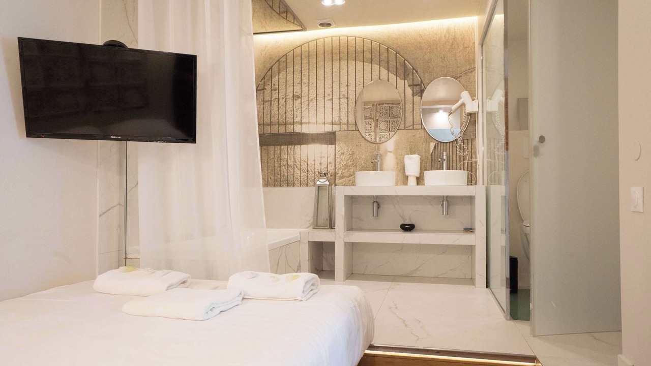 Photo of Bedroom in Quartier de la Goutte-d'Or
