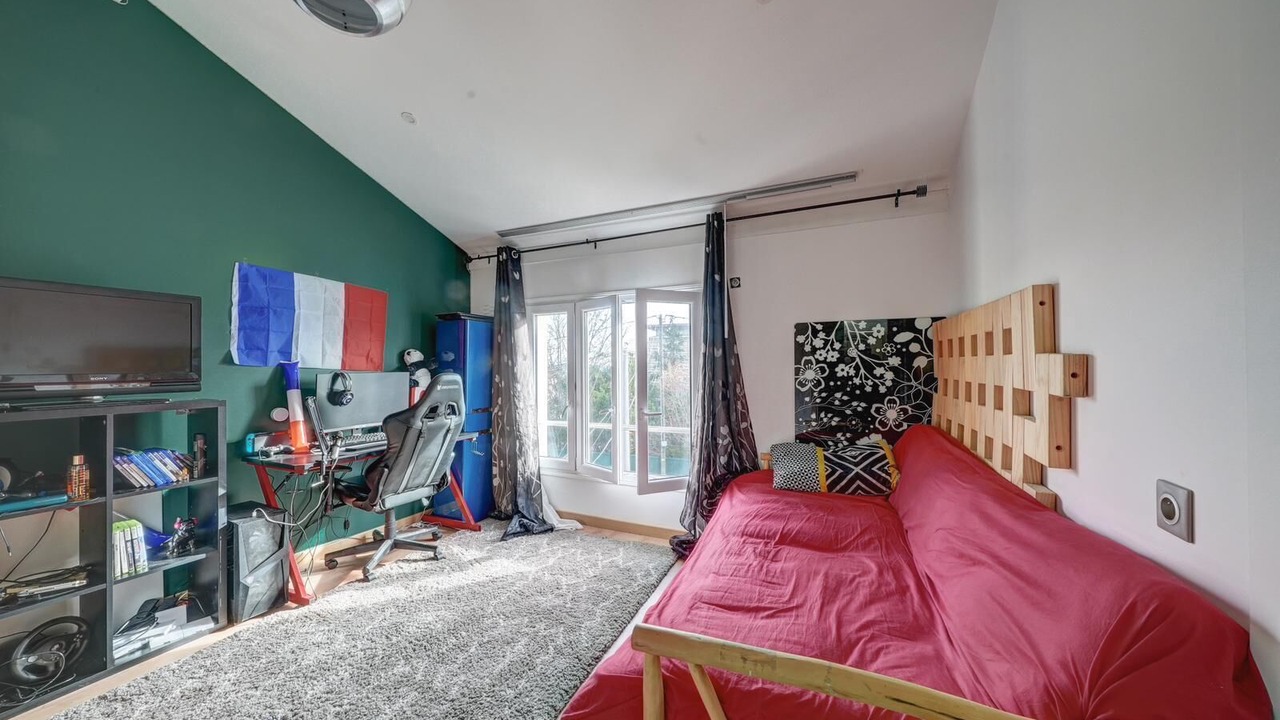 Photo of Bedroom in Rosny-sous-Bois