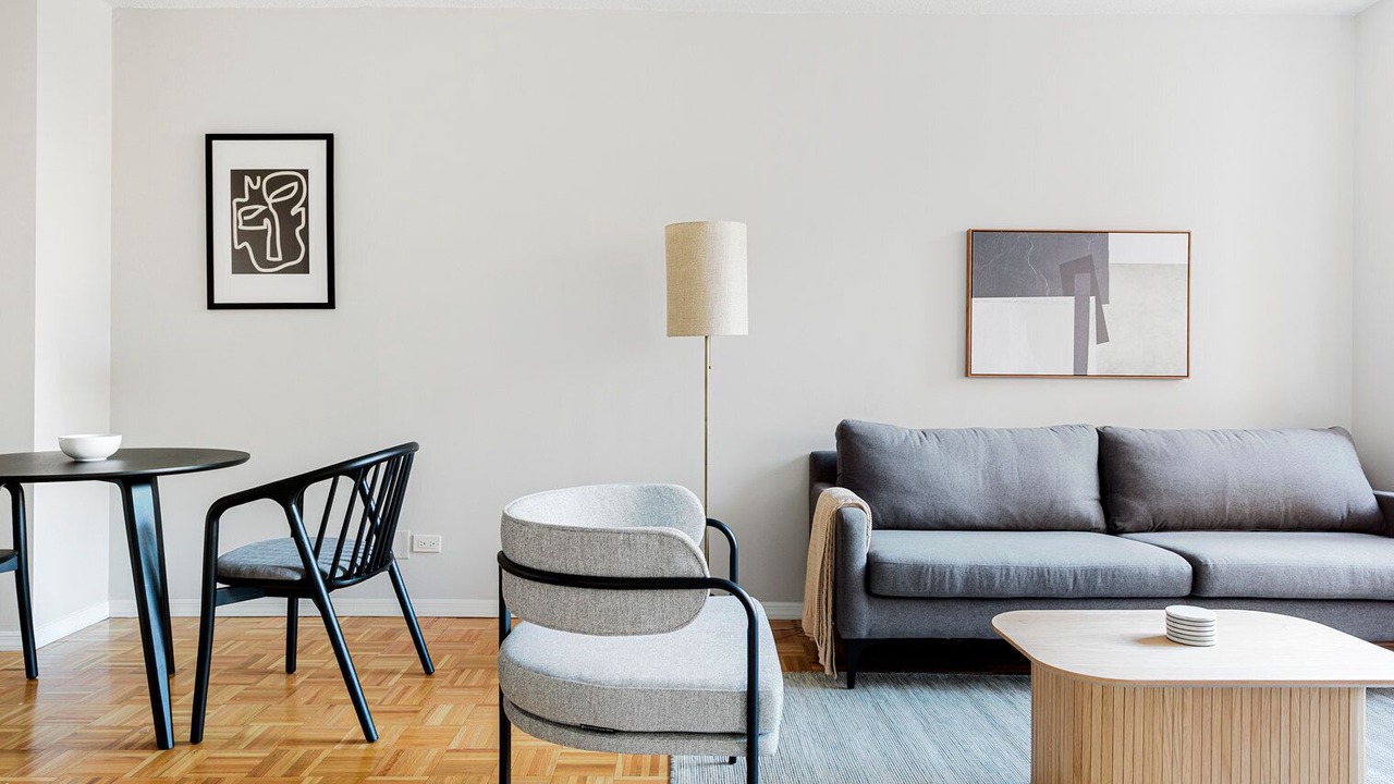 Photo of Livingroom in Tudor City