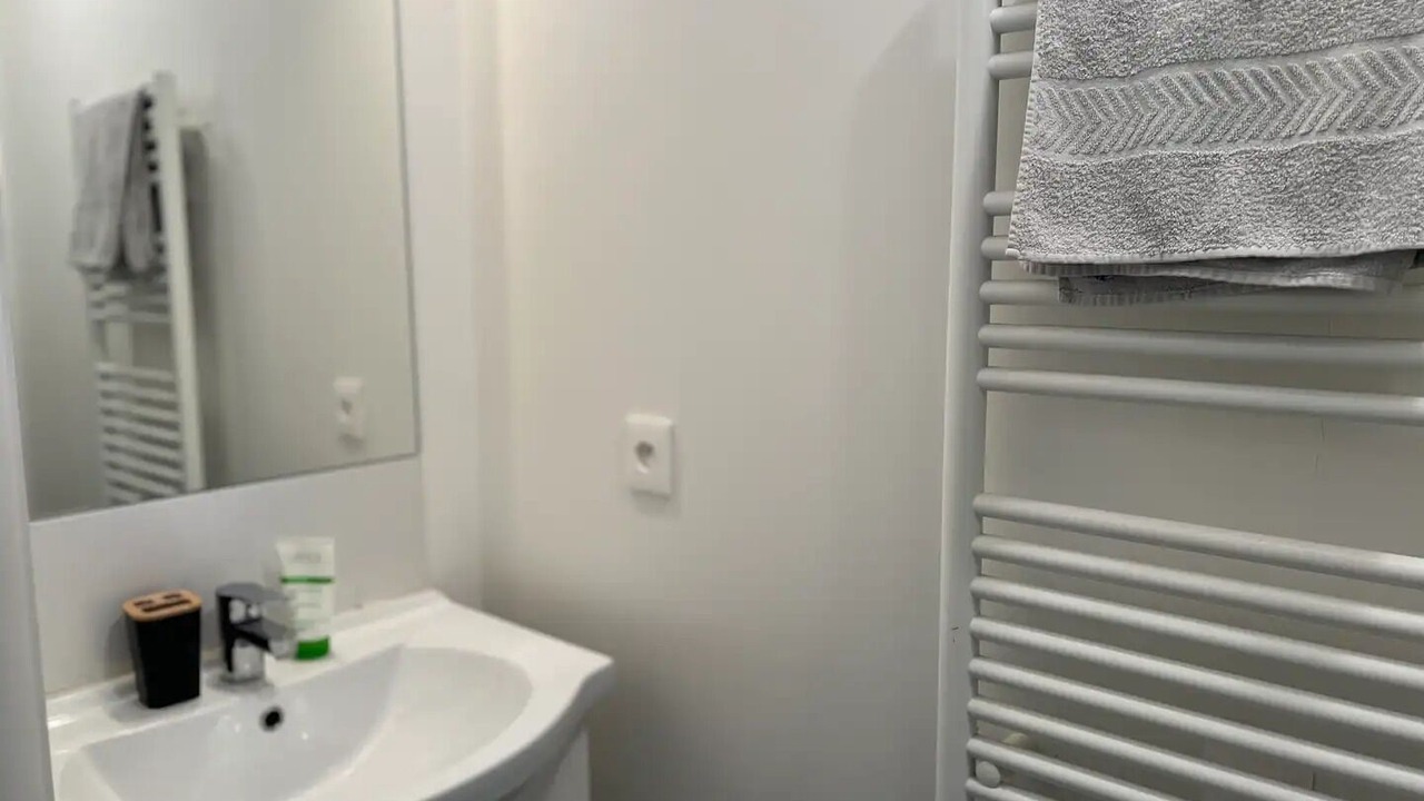 Photo of Bathroom in Petit-Ivry