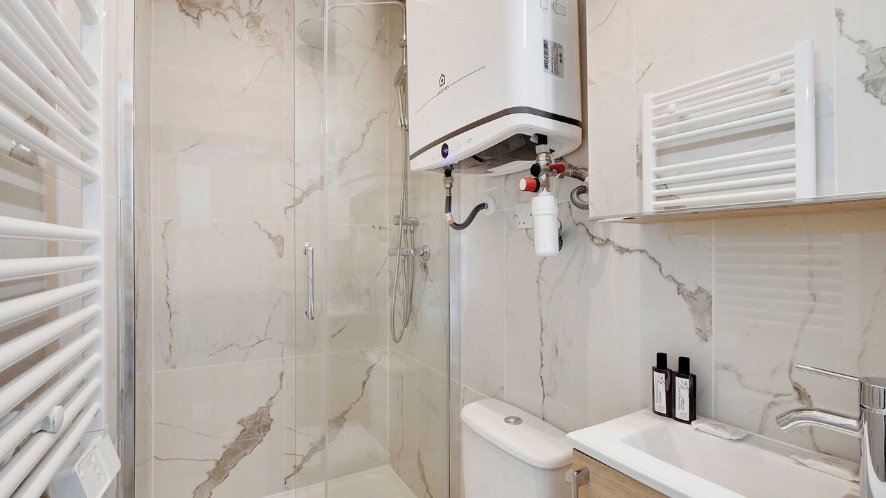Photo of Bathroom in Petit-Ivry