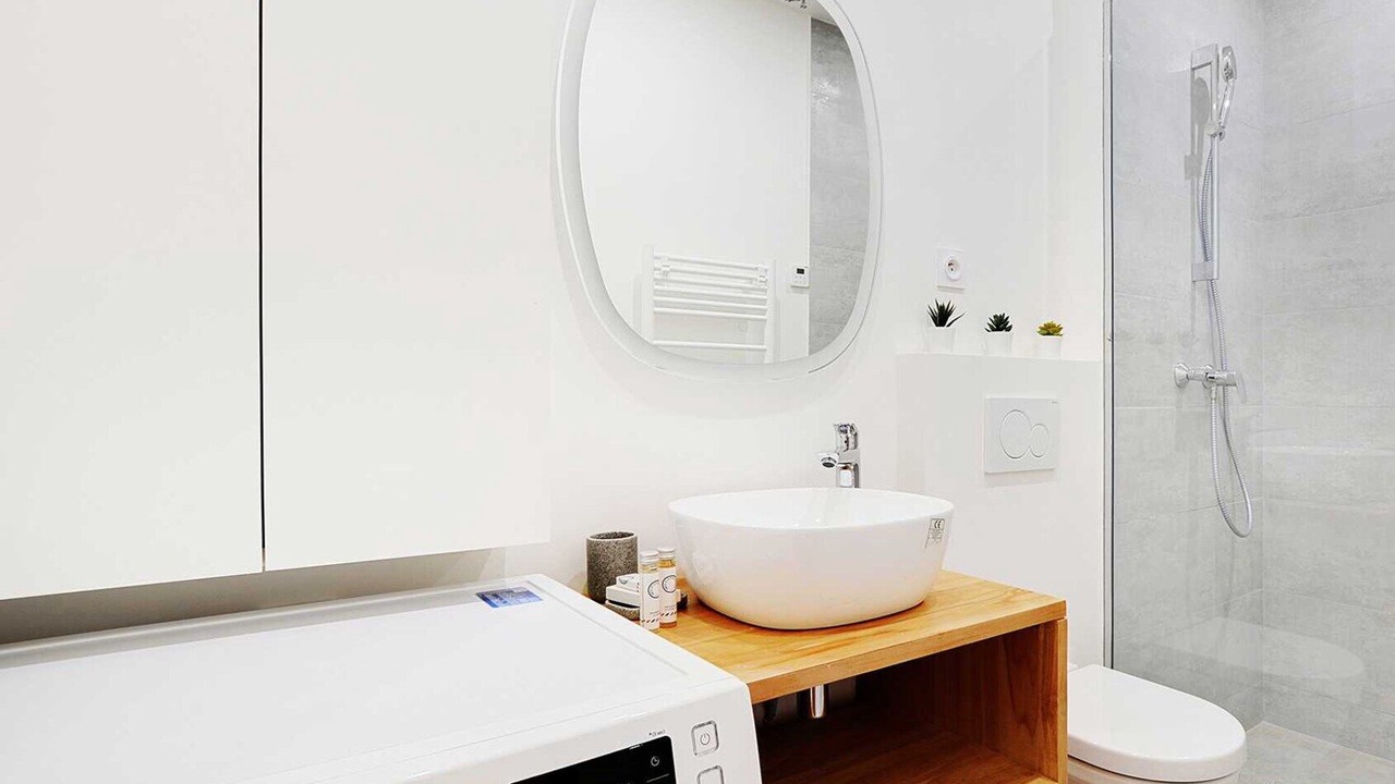 Photo of Bathroom in Montparnasse
