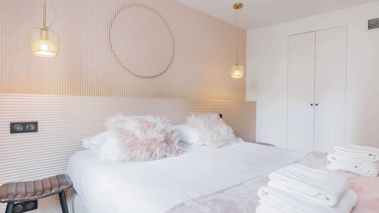 Photo of Bedroom in Hopital Saint-Louis